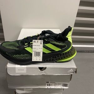 Adidas 4dfwd pulse for men size 7.5 color green black